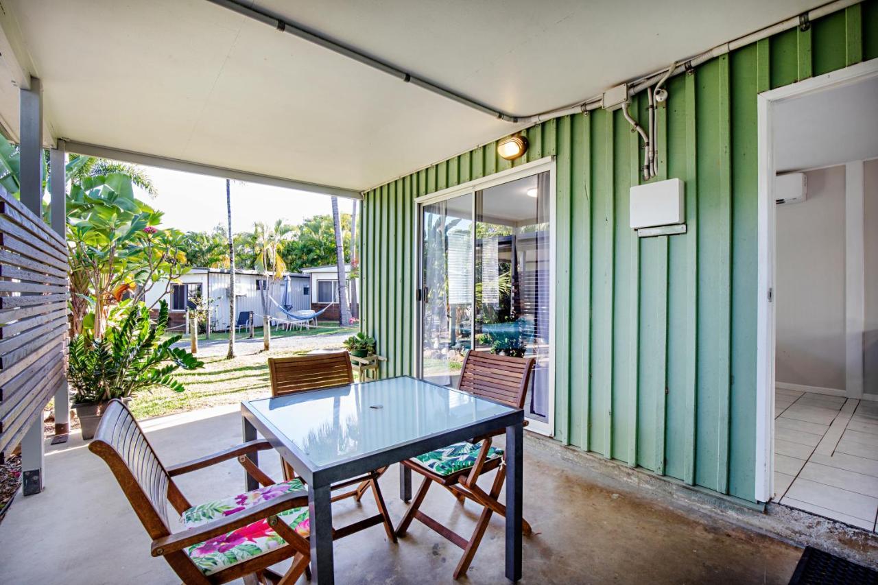 Bush Village Holiday Cabins Airlie Beach Dış mekan fotoğraf