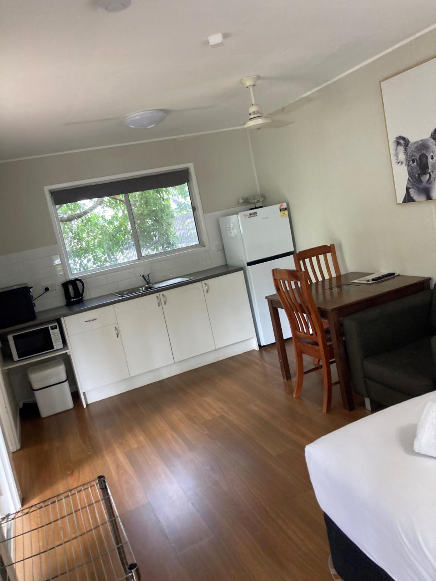 Bush Village Holiday Cabins Airlie Beach Dış mekan fotoğraf