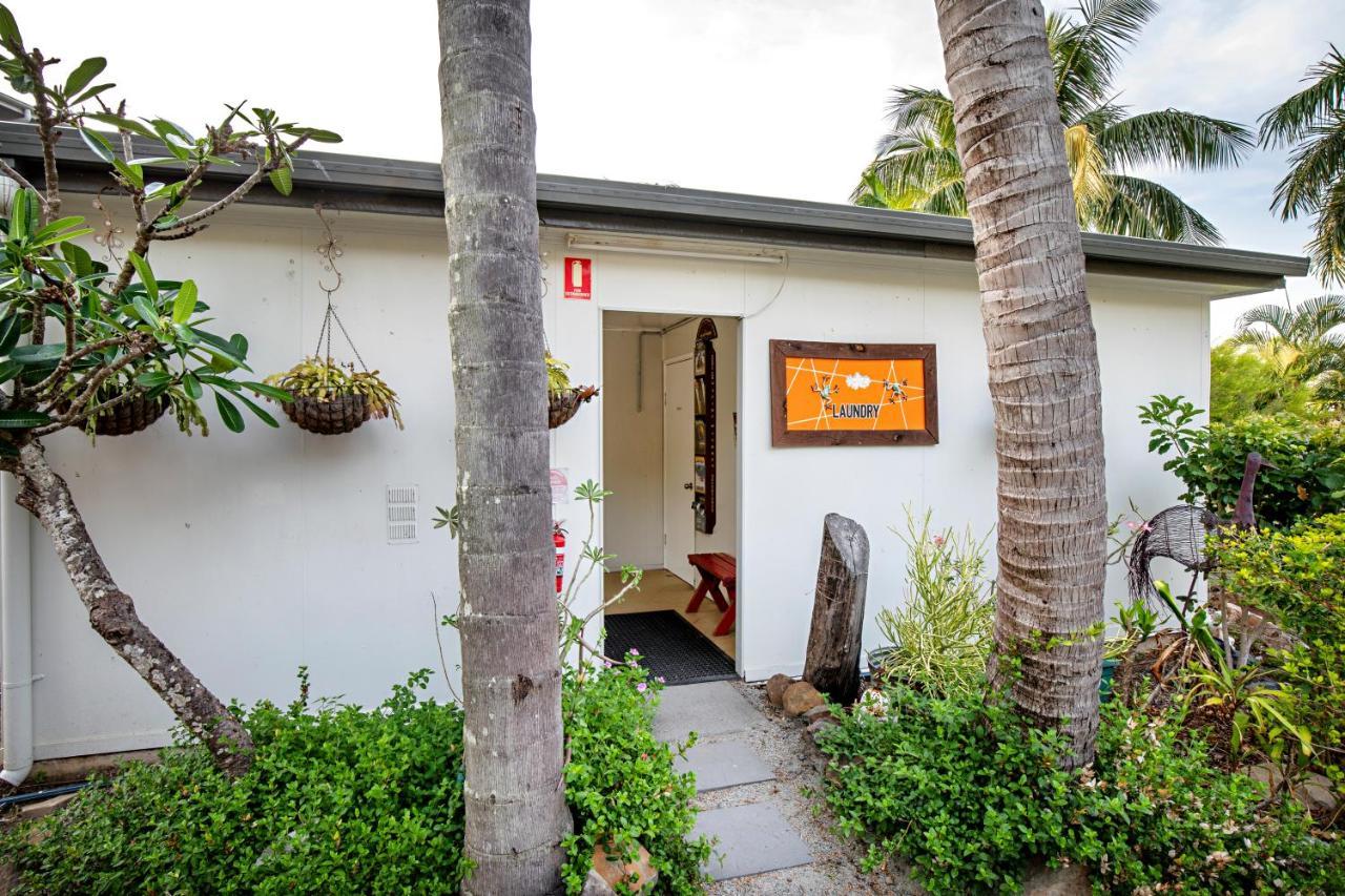 Bush Village Holiday Cabins Airlie Beach Dış mekan fotoğraf